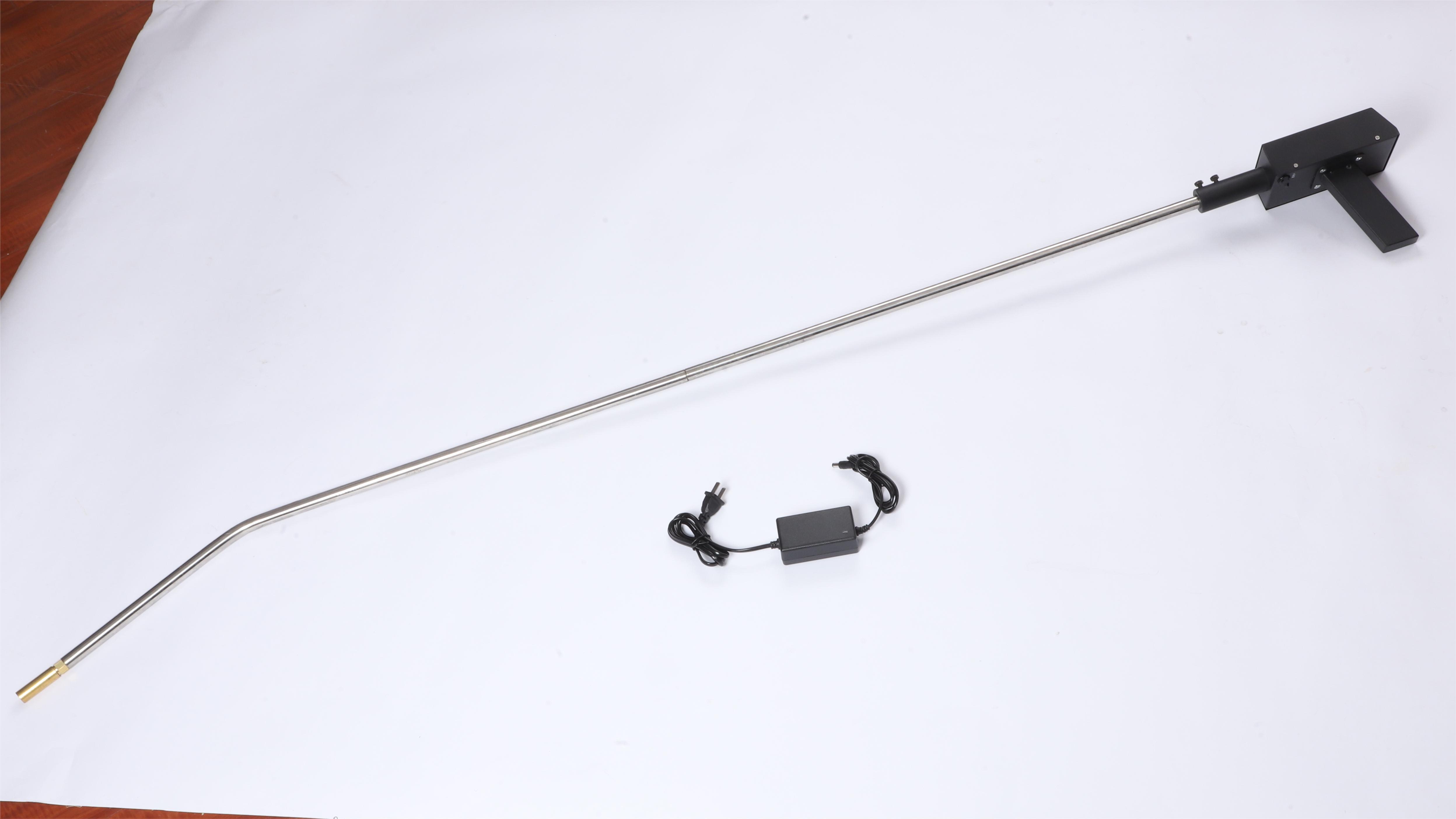 手(shou)持式鋼(gang)水測溫(wen)儀